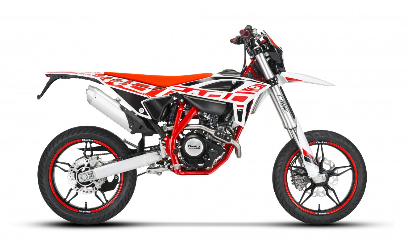 RR 4T 125 LC MOTARD
